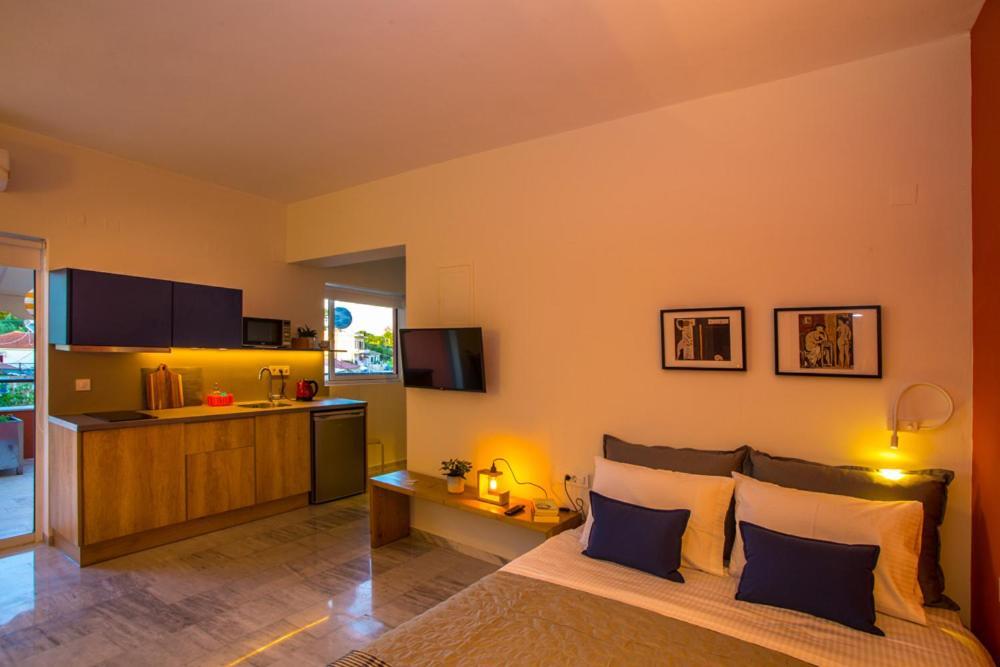 Koukounari Living Spaces เปรเวซา ภายนอก รูปภาพ